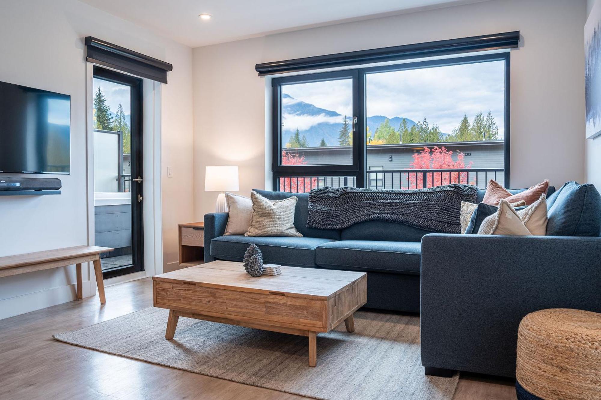Bluebird Daze By Revelstoke Vacations Leilighet Eksteriør bilde