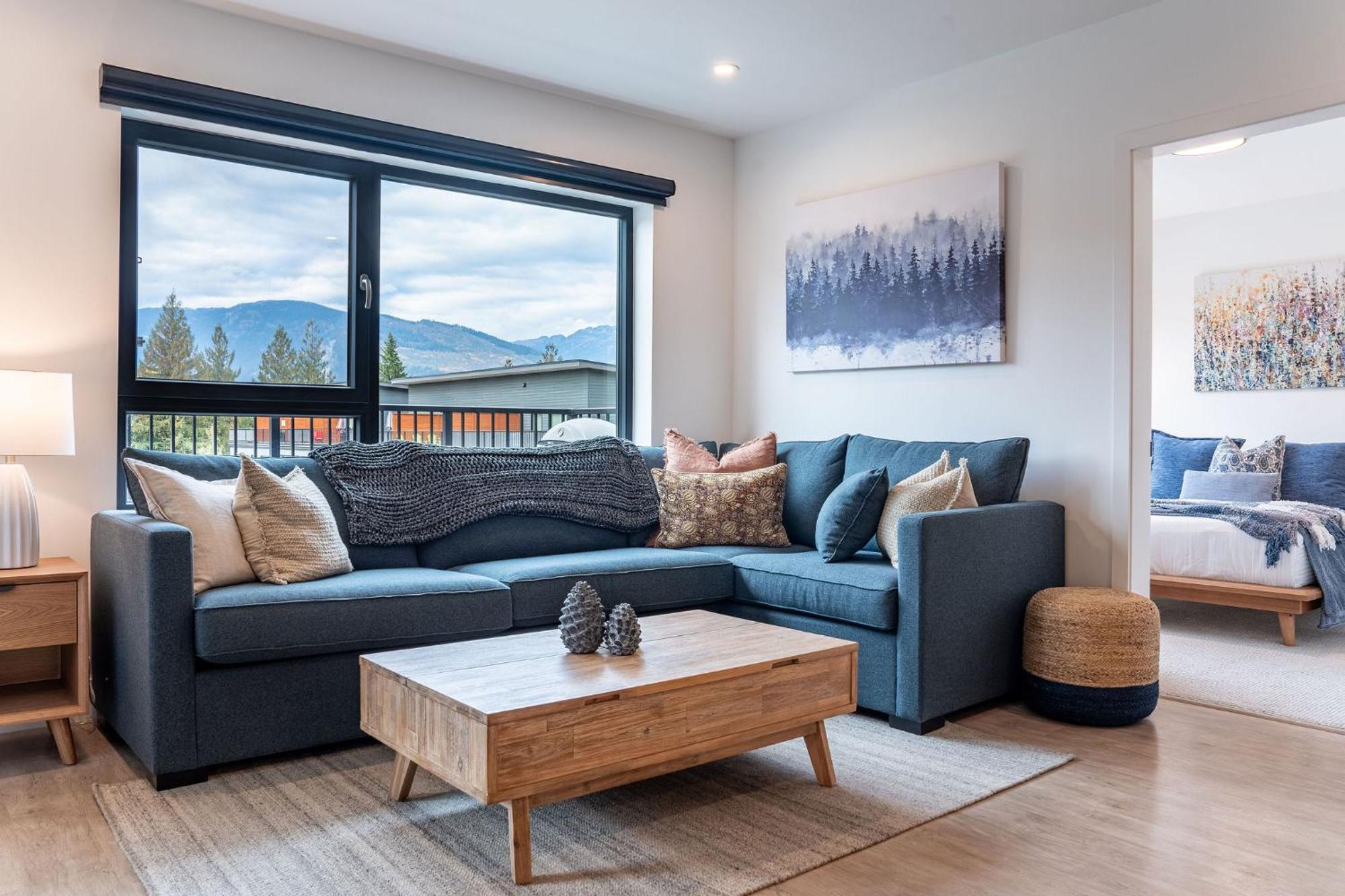 Bluebird Daze By Revelstoke Vacations Leilighet Eksteriør bilde
