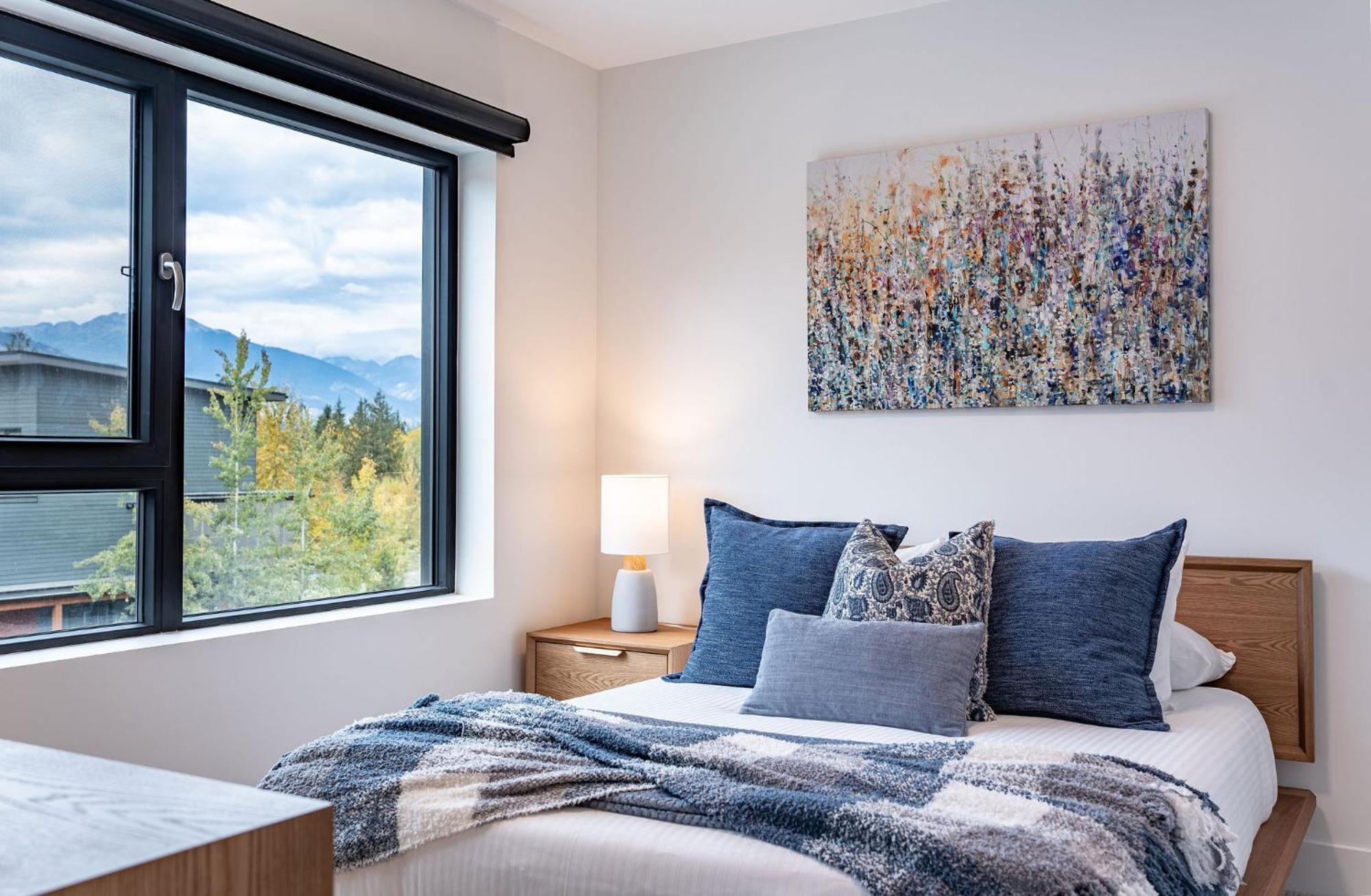 Bluebird Daze By Revelstoke Vacations Leilighet Eksteriør bilde